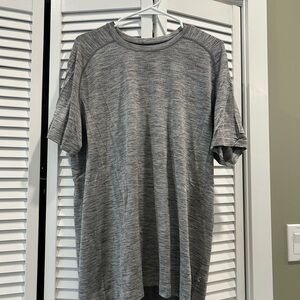lululemon athletica Heathered Gray Men's Tee